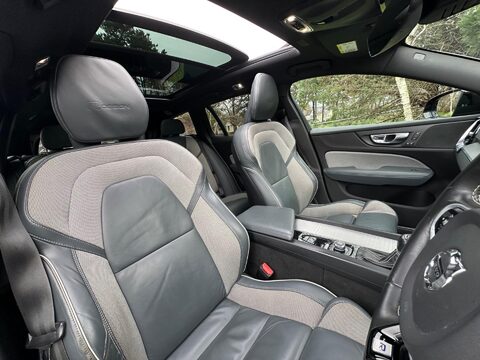 Volvo V60 2.0 D4 R-Design Auto Euro 6 (s/s) 5dr 29