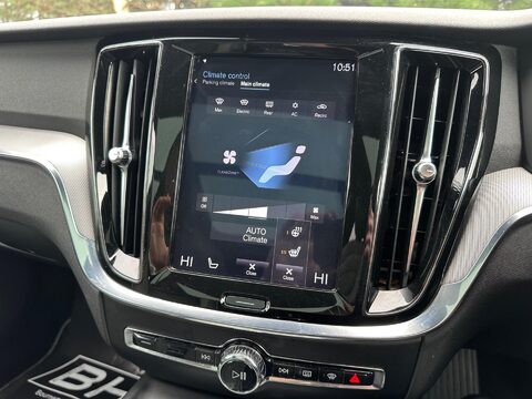 Volvo V60 2.0 D4 R-Design Auto Euro 6 (s/s) 5dr 26