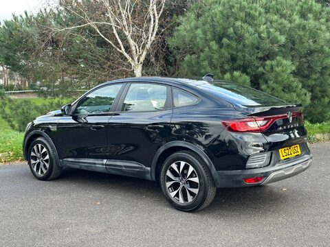 Renault Arkana 1.6 E-TECH Iconic Auto 2WD Euro 6 (s/s) 5dr 27