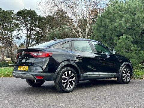 Renault Arkana 1.6 E-TECH Iconic Auto 2WD Euro 6 (s/s) 5dr 30