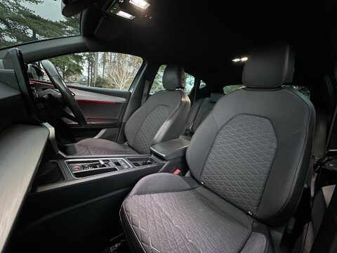 SEAT Leon 1.5 eTSI MHEV FR First Edition DSG Euro 6 (s/s) 5dr 19