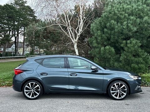 SEAT Leon 1.5 eTSI MHEV FR First Edition DSG Euro 6 (s/s) 5dr 14