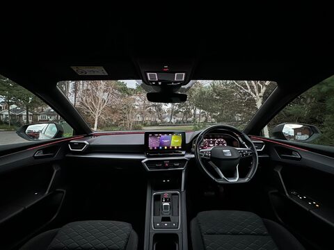 SEAT Leon 1.5 eTSI MHEV FR First Edition DSG Euro 6 (s/s) 5dr 31