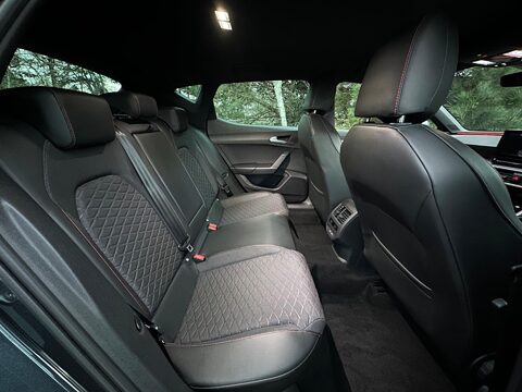 SEAT Leon 1.5 eTSI MHEV FR First Edition DSG Euro 6 (s/s) 5dr 9