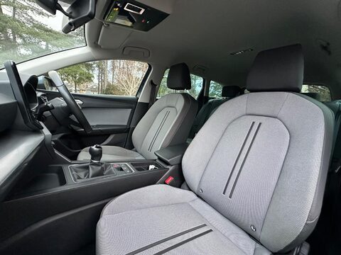 SEAT Leon 2.0 TDI SE Dynamic Euro 6 (s/s) 5dr 4