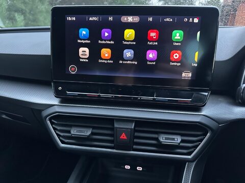 SEAT Leon 2.0 TDI SE Dynamic Euro 6 (s/s) 5dr 21