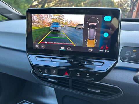 Volkswagen ID.3 Pro 58kWh Family Auto 5dr 18