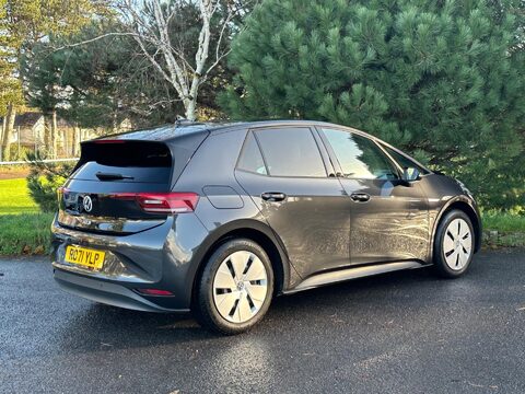 Volkswagen ID.3 Pro 58kWh Family Auto 5dr 29