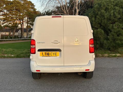 Peugeot Expert 2.0 BlueHDi 1400 Professional Plus Compact Panel Van SWB Euro 6 (s/s) 6dr 14