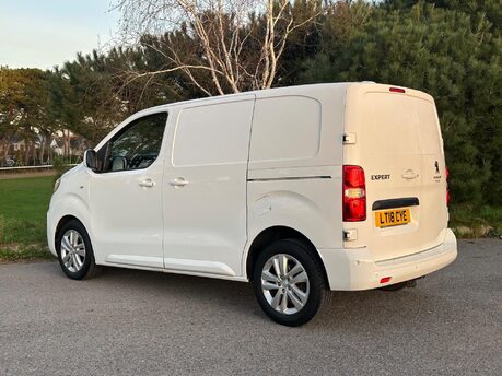 Peugeot Expert 2.0 BlueHDi 1400 Professional Plus Compact Panel Van SWB Euro 6 (s/s) 6dr 