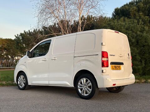 Peugeot Expert 2.0 BlueHDi 1400 Professional Plus Compact Panel Van SWB Euro 6 (s/s) 6dr 2
