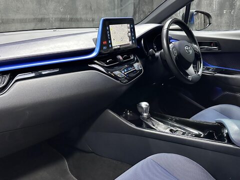 Toyota C-HR 1.8 VVT-h Dynamic CVT Euro 6 (s/s) 5dr 13