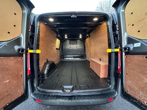 Ford Transit Custom 2.0 300 EcoBlue Limited L2 H1 Euro 6 5dr 24