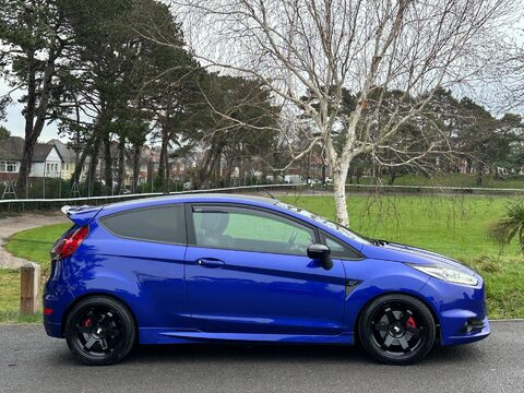 Ford Fiesta 1.6T EcoBoost ST-3 Euro 5 (s/s) 3dr 6