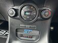 Ford Fiesta 1.6T EcoBoost ST-3 Euro 5 (s/s) 3dr 21