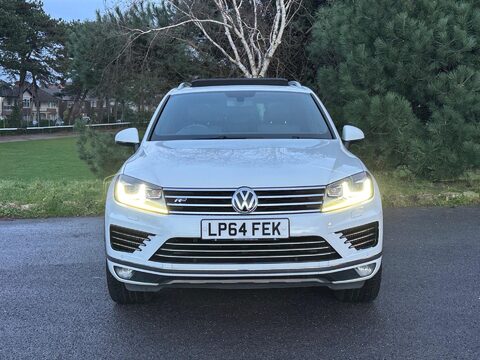 Volkswagen Touareg 3.0 TDI V6 BlueMotion Tech R-Line Tiptronic 4WD Euro 6 (s/s) 5dr 11