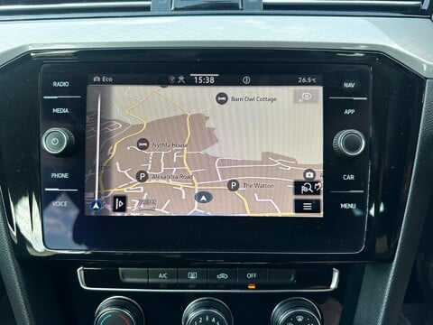 Volkswagen Passat SE NAV TDI DSG 18