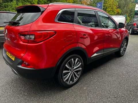 Renault Kadjar SIGNATURE NAV TCE 8