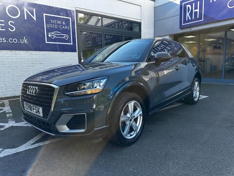 Audi Q2 TFSI SPORT 1