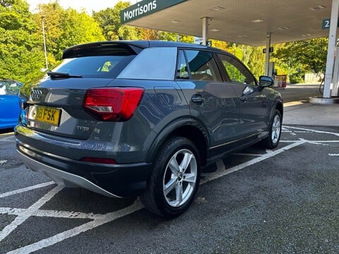 Audi Q2 TFSI SPORT 2