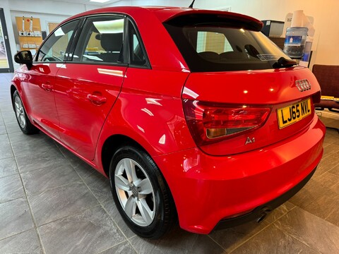 Audi A1 SPORTBACK TFSI SE 7