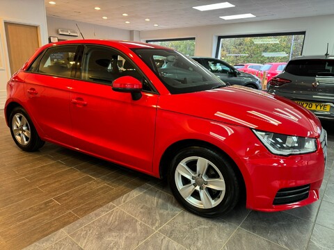 Audi A1 SPORTBACK TFSI SE 11