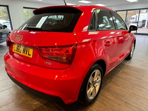 Audi A1 SPORTBACK TFSI SE 2