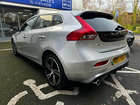 Volvo V40 D4 R-DESIGN PRO 6