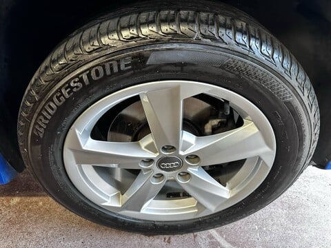 Audi Q2 TFSI SPORT 9
