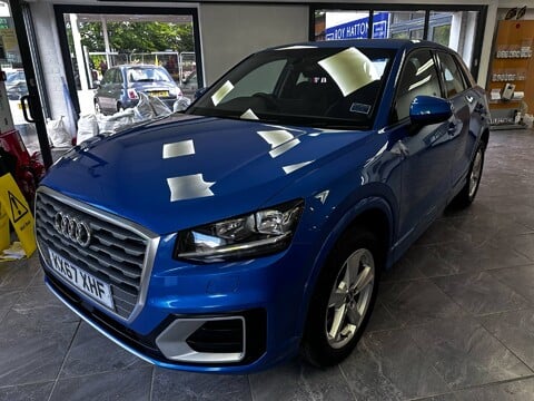 Audi Q2 TFSI SPORT 1