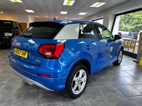 Audi Q2 TFSI SPORT 2