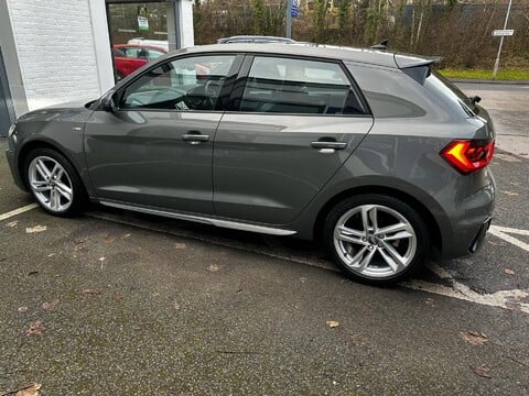 Audi A1 SPORTBACK TFSI S LINE 6