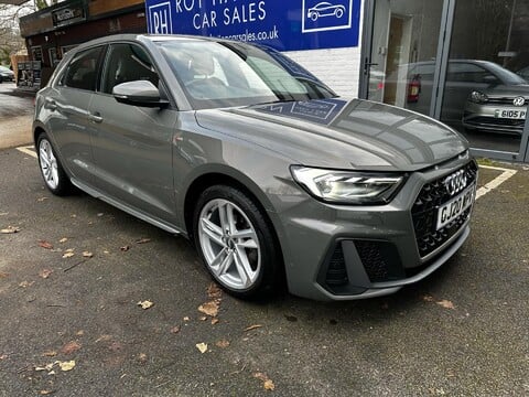 Audi A1 SPORTBACK TFSI S LINE 1