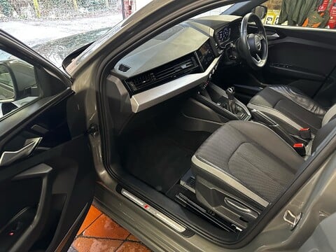 Audi A1 SPORTBACK TFSI S LINE 3