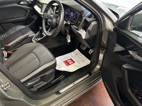 Audi A1 SPORTBACK TFSI S LINE 16