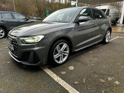 Audi A1 SPORTBACK TFSI S LINE 5