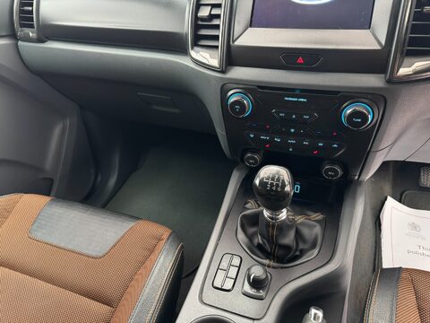 Ford Ranger WILDTRAK 4X4 DCB TDCI 22