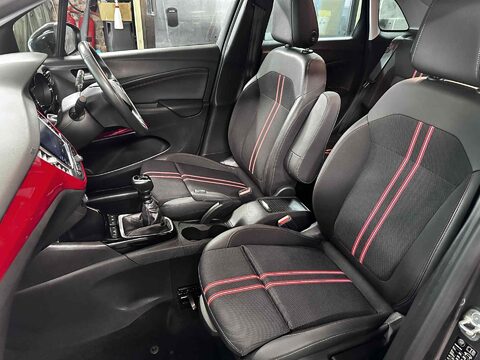 Vauxhall Crossland SRI NAV 25