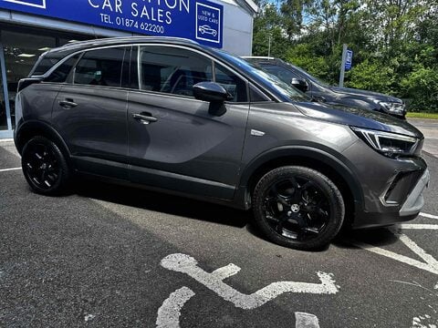 Vauxhall Crossland SRI NAV 8