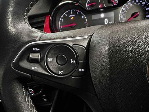 Vauxhall Crossland SRI NAV 16