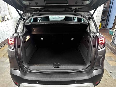 Vauxhall Crossland SRI NAV 30