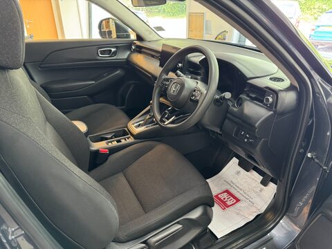 Honda HR-V I-MMD ELEGANCE 17