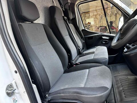 Renault Master MM33 BUSINESS DCI 25