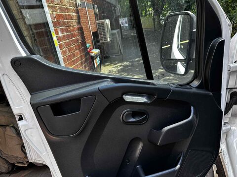 Renault Master MM33 BUSINESS DCI 22