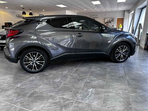 Toyota C-HR EXCEL 9