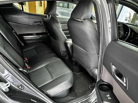 Toyota C-HR EXCEL 27