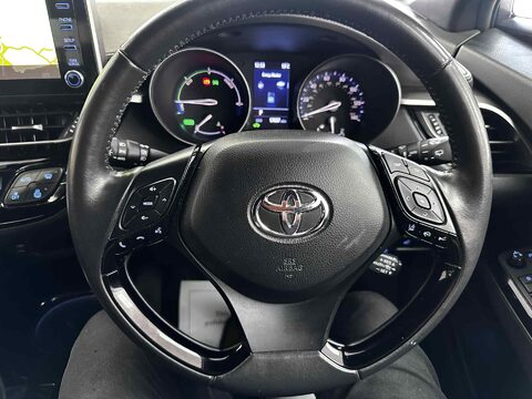 Toyota C-HR EXCEL 17