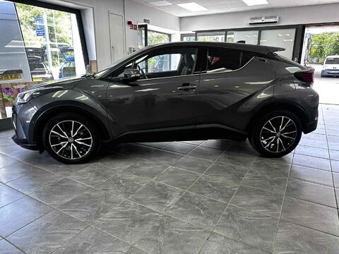 Toyota C-HR EXCEL 5