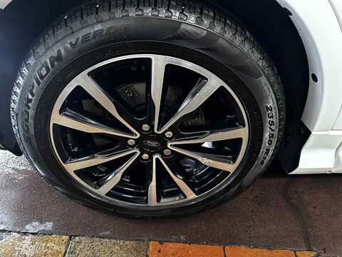 Ford Kuga ST-LINE TDCI 10