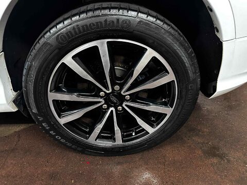 Ford Kuga ST-LINE TDCI 12